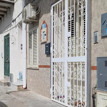 La Maison *